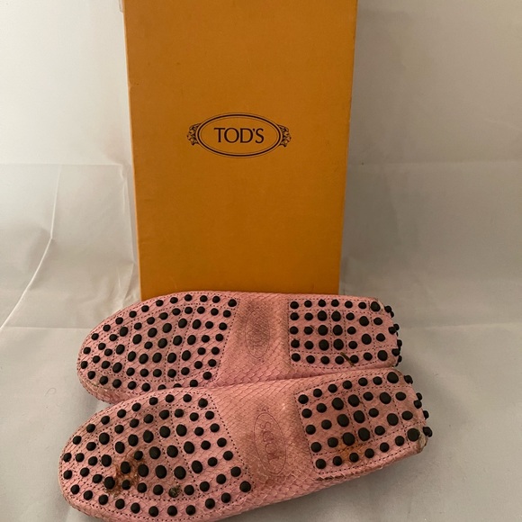 Tod's Driving Loafers Pink Snakeskin Luxury Shoes. Scuffed toes easy paint fix - Picture 6 of 9